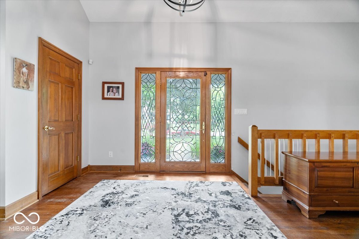 Updates galore in desirable Feather Cove III! Nestled on a half-acre w – image 5
