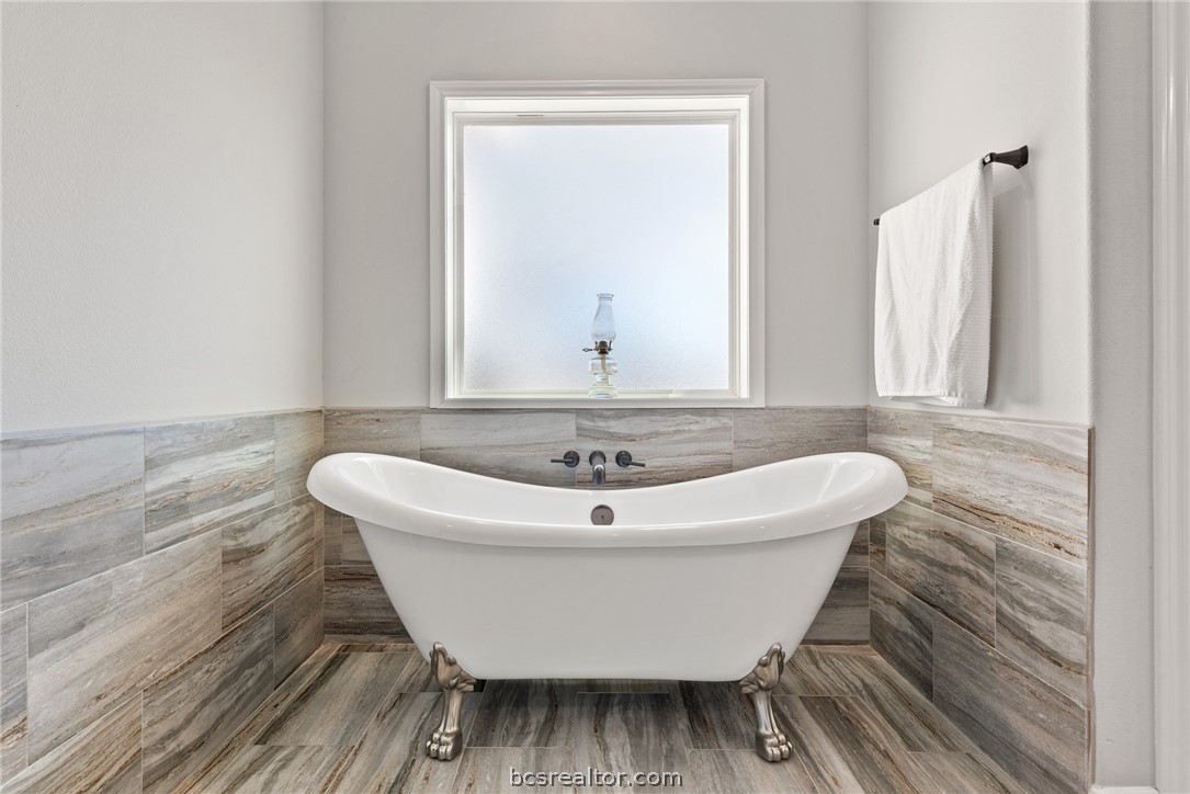 9066 9066 King Oaks Drive, Iola, Texas, 77861, USA, 3 Bedrooms Bedrooms, ,3 BathroomsBathrooms,Residential,For Sale,9066 King Oaks Drive,44059a7a-94ce-471a-a6a2-426d20