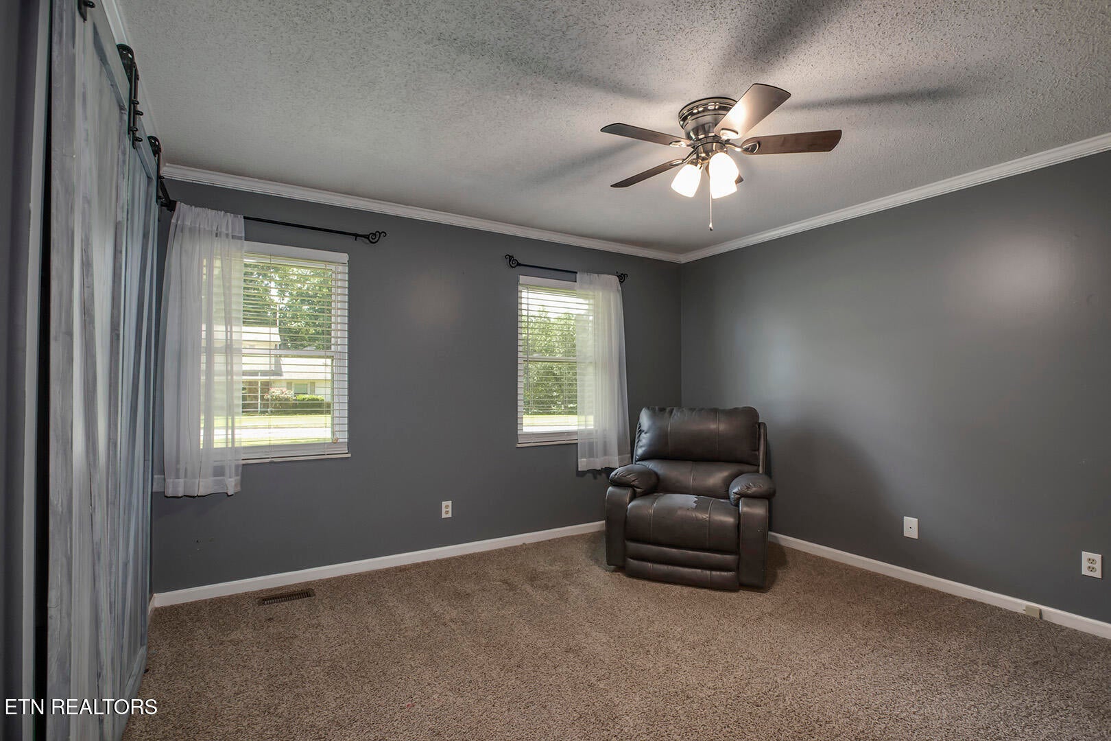 Are you looking for a wonderful home in a desired subdivision in a gre – image 35
