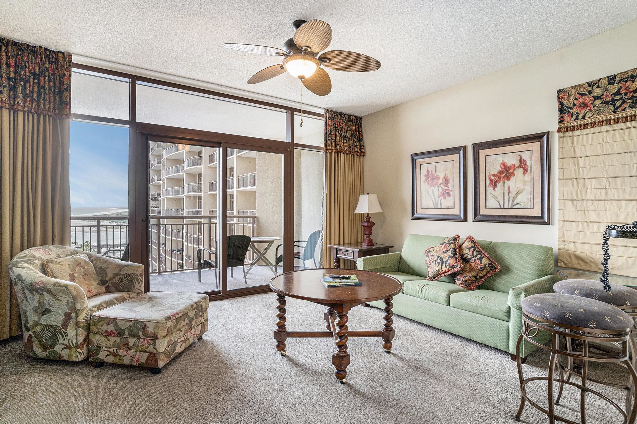 Experience upscale oceanfront living in this impeccably maintained 1-b – image 5
