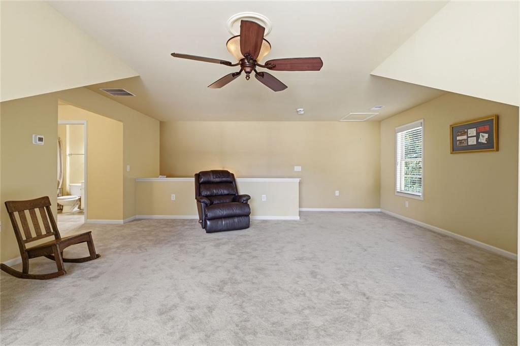 Welcome to this lovely home in the highly sought-after Orchards of Bra – image 29