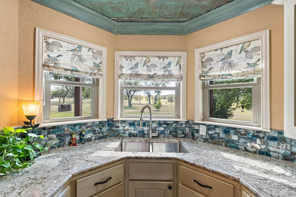 Unrestricted 3-acre property designed with homesteading & self-suffici – image 35