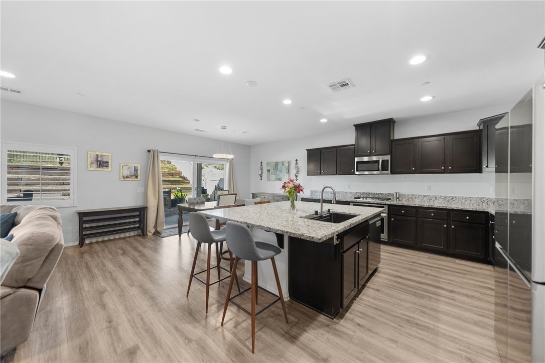 28812 28812 Triple C Ranch, Murrieta, California, 92563, USA, 5 Bedrooms Bedrooms, ,4 BathroomsBathrooms,Residential,For Sale,28812 Triple C Ranch,997c72e0-af47-4ed0-8440-8bb3fd