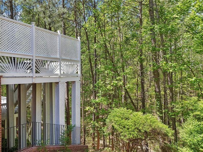 This beautiful home located on a cul-de-sac backs up to a private wood – image 63