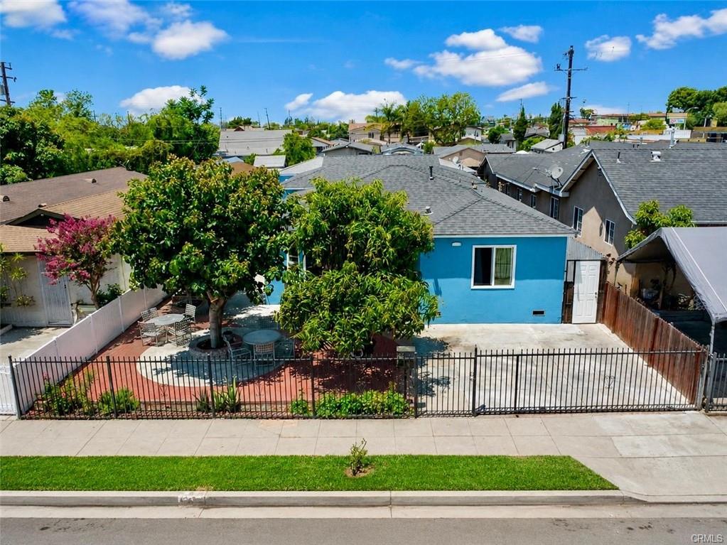 8617 8617 Ivy St, Los Angeles, California, 90002, USA, 5 Bedrooms Bedrooms, ,Residential,For Sale,8617 Ivy St,MB26135921