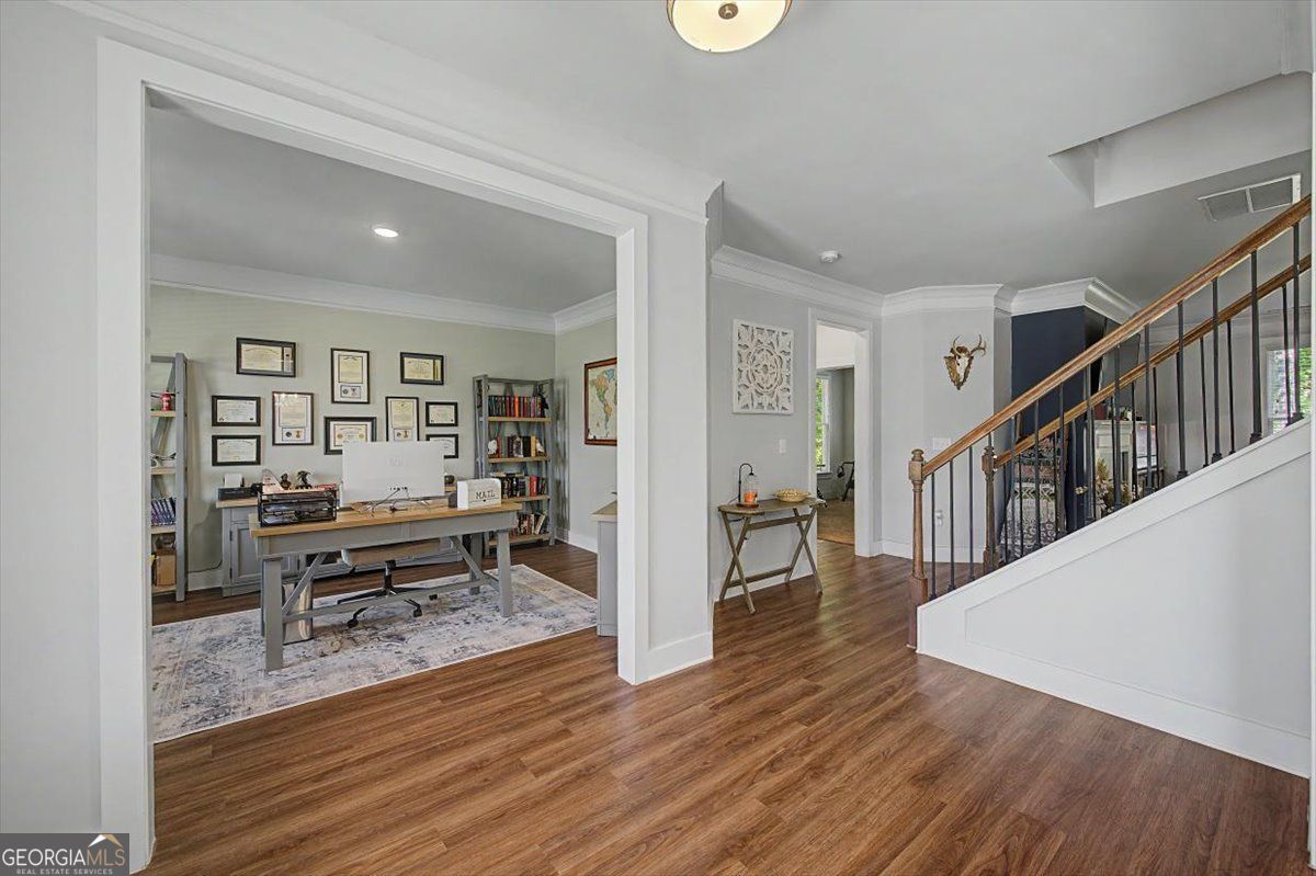 GOLF COURSE LIVING ANYONE??!! Experience luxury golf course living at – image 24