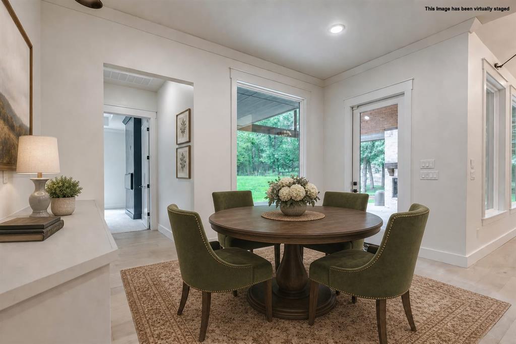 Amid the wooded charm of Arcadia, 12925 Broken Arrow offers a perfect – image 15