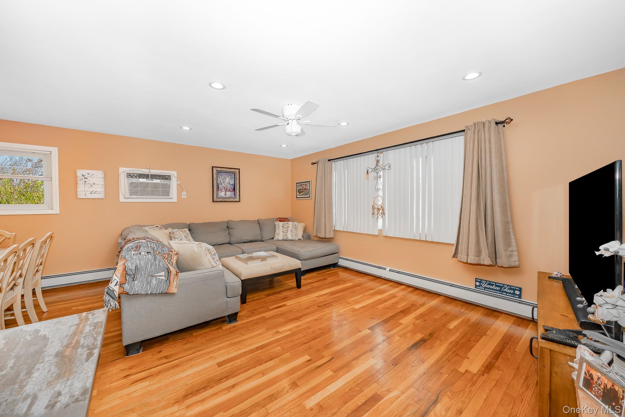 Welcome to this spacious Hi Ranch located on a quiet dead end street i – image 27
