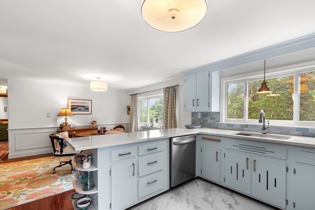 50 50 Forest Ave Ext, Plymouth, Massachusetts, 02360, USA, 3 Bedrooms Bedrooms, ,3 BathroomsBathrooms,Residential,For Sale,50 Forest Ave Ext,73539511