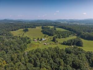 Offering One of the Most Beautiful Farms in Nicholas County A Rare opp – image 62