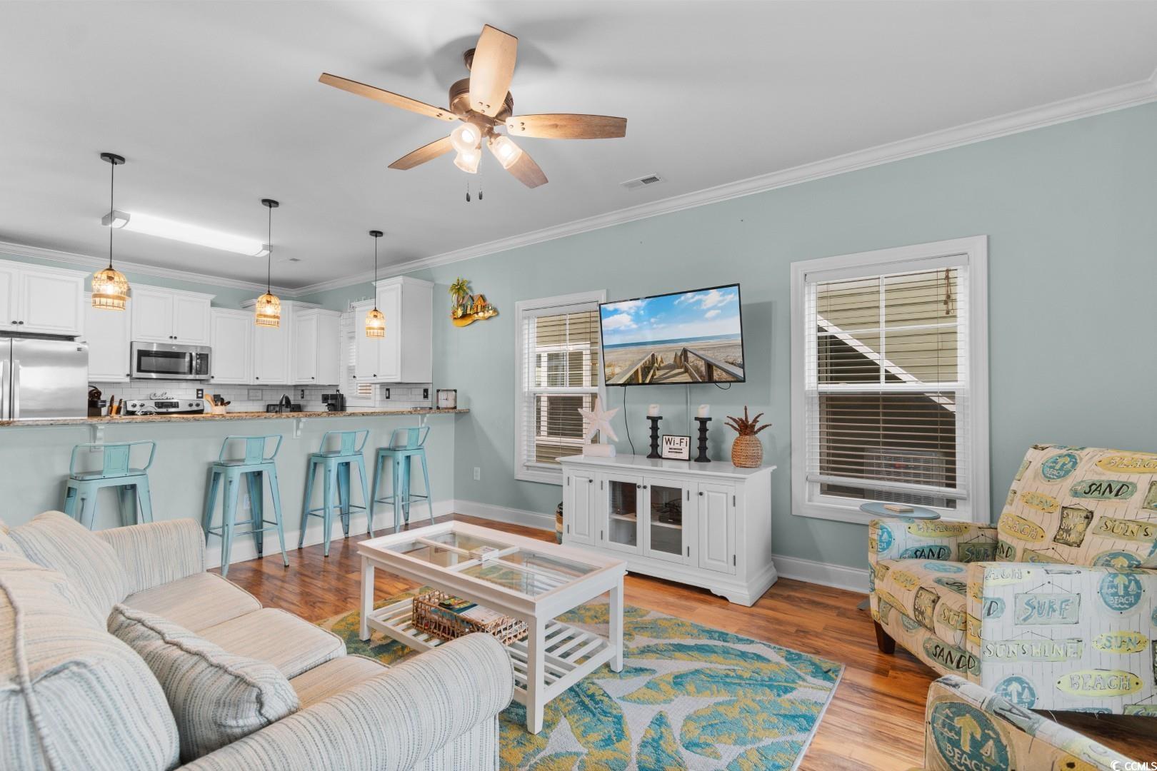 Just steps from the sand and the iconic Garden City Pier, this stunnin – image 15