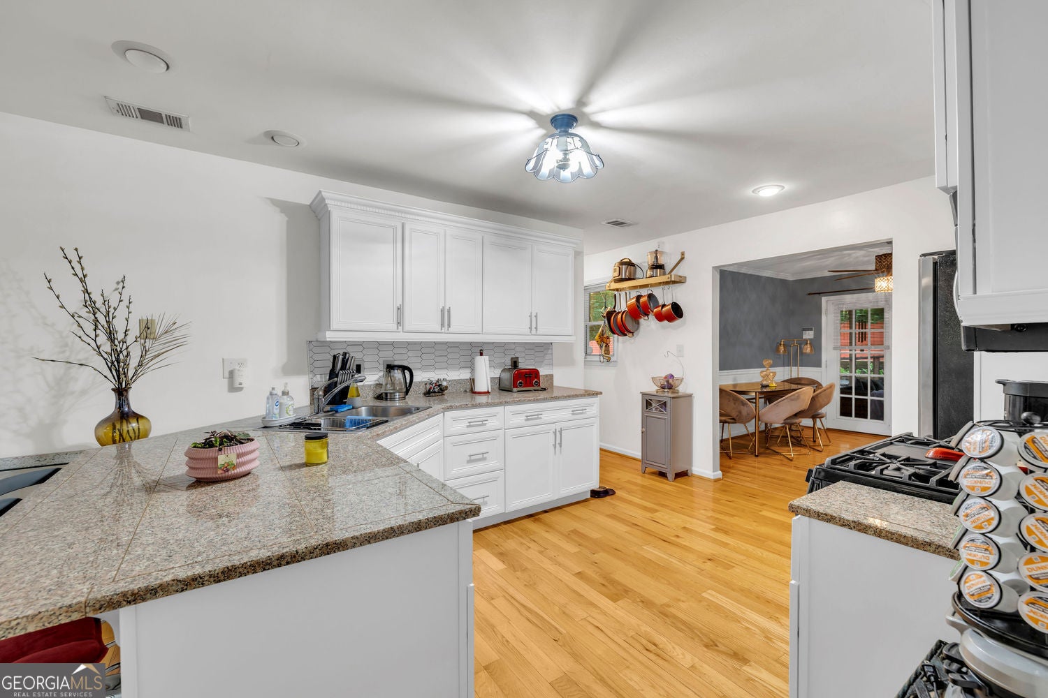 Come see this Grant Park Bungalow KITCHEN. LIVING ROOM AND BEDROOM/OFF – image 3