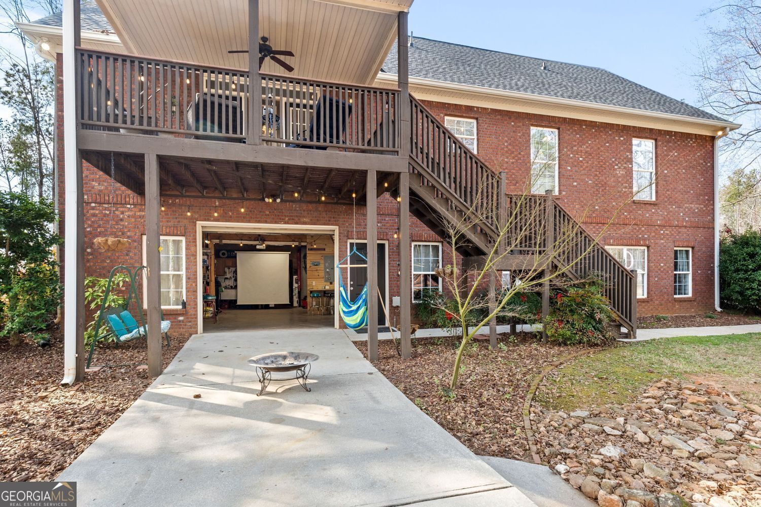 No HOA or restrictions! Full basement w/in-law suite! All Brick! Come – image 51
