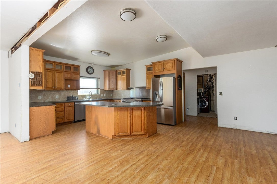 DONT MISS THIS AMAZING OPPORTUNITY! 2.29 acres with no restrictions we – image 2