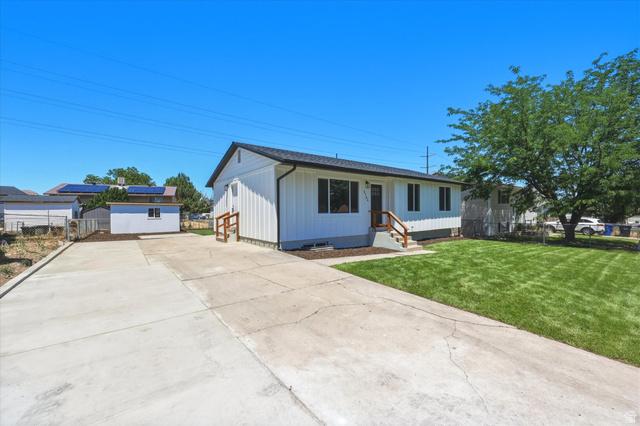 This home is move-in ready! Extra kitchen for extra income. New roof! – image 2