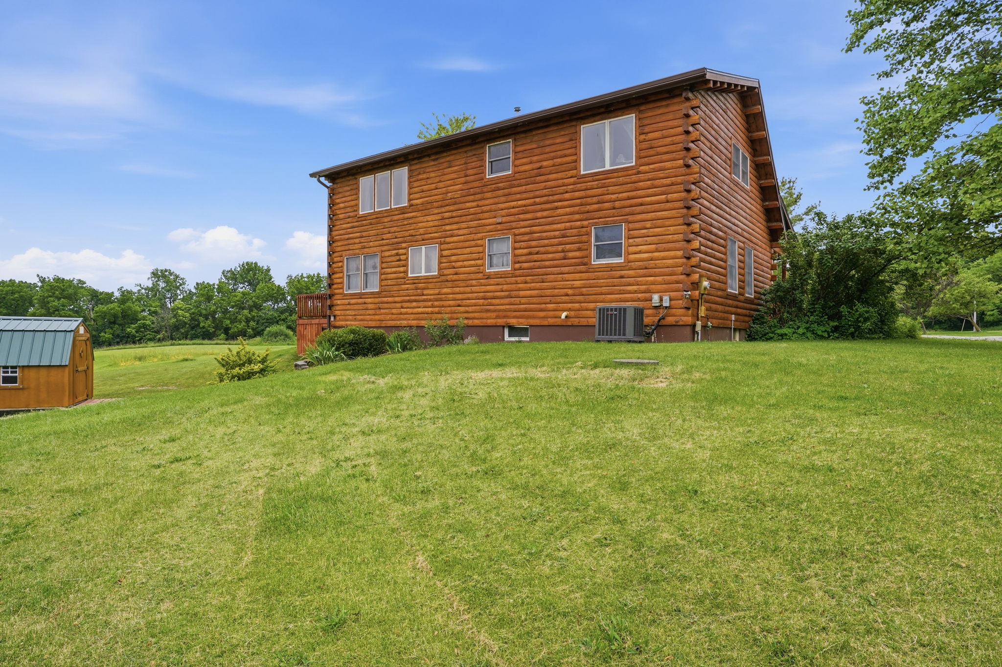 Log Cabin Retreat on 5 AcresEscape to your own private oasis tucked aw – image 54