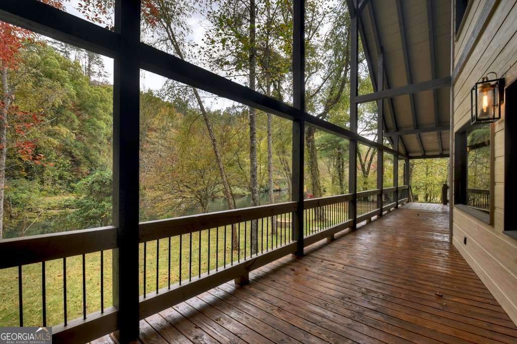 Welcome to your Private RIVERFRONT DREAM HOME on the shimmering shores – image 31