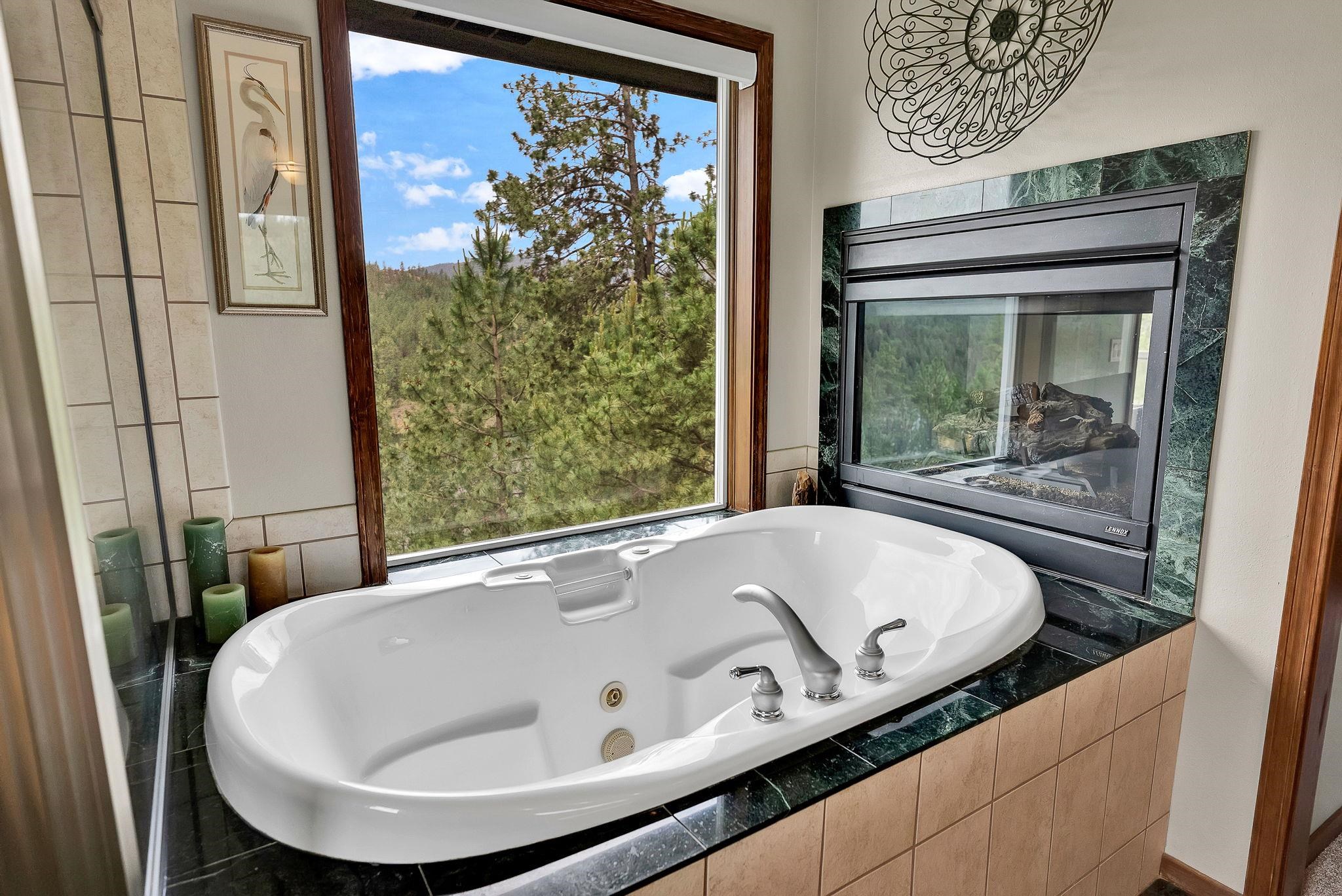 6533 6533 D Lois Way, Nine Mile Falls, Washington, 99026, USA, 4 Bedrooms Bedrooms, ,3 BathroomsBathrooms,Residential,For Sale,6533 D Lois Way,202518139