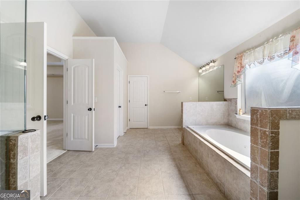 Timeless curb appeal and solid construction define this beautifully ma – image 44