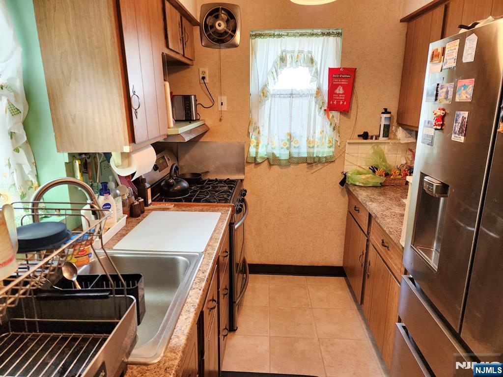 Located in a sought after neighborhood of Harrington Park, this expand – image 8