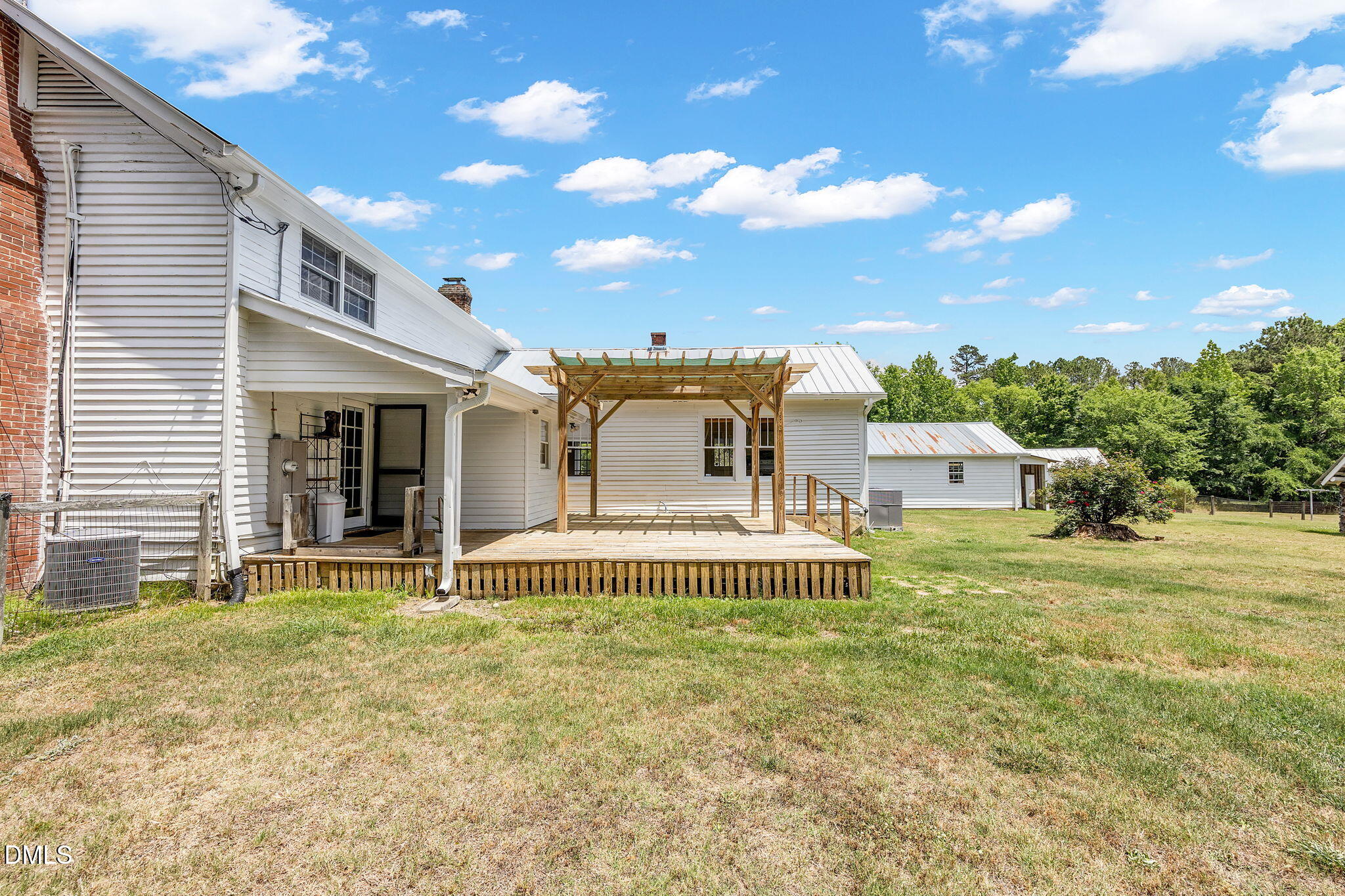 2204 2204 Us-158, Oxford, North Carolina, 27565, USA, 2 Bedrooms Bedrooms, ,2 BathroomsBathrooms,Residential,For Sale,2204 Us-158,10175135