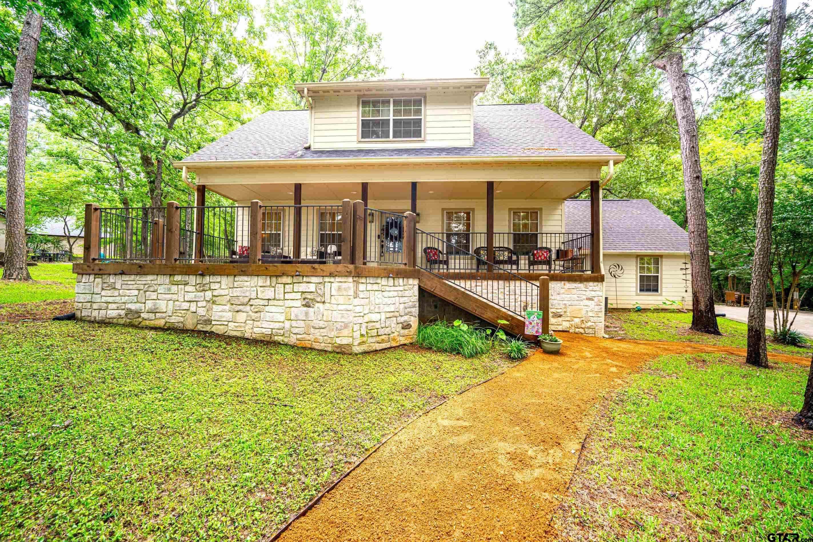 Located in the sought-after Tall Tree subdivision just across the stre – image 37