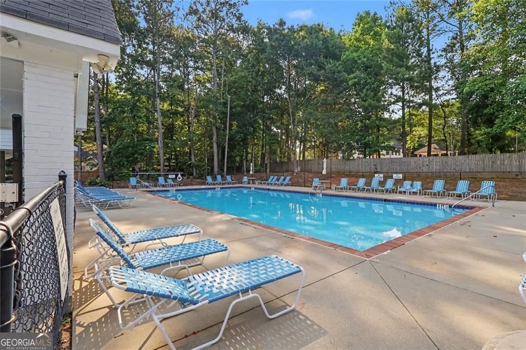 Welcome to this stunning home in beautiful Grayson, Georgia. Professio – image 66