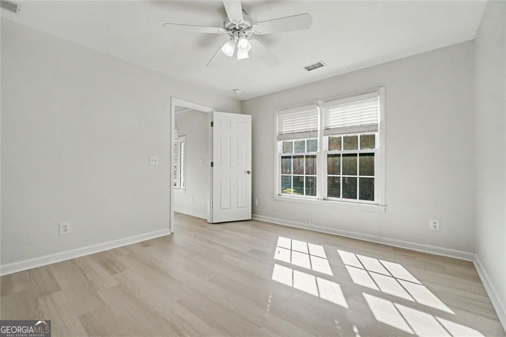 489 Broadstone Way in Brookstone III offers 7 bedrooms and 5 baths, in – image 17