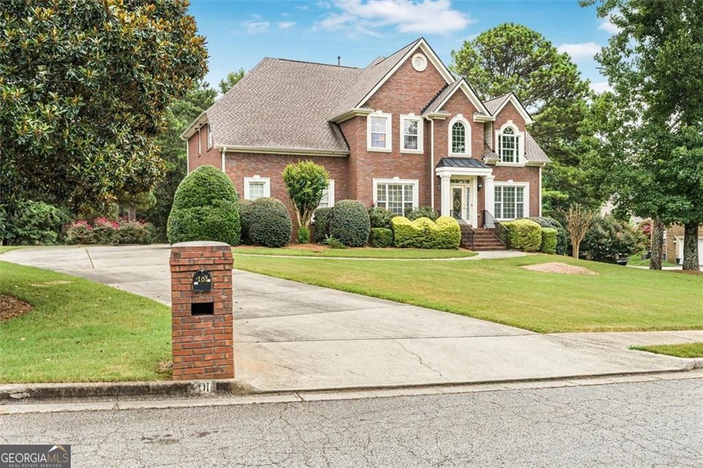 Welcome to 101 Lumby Lane, a stunning 4-sided brick residence in the s – image 15