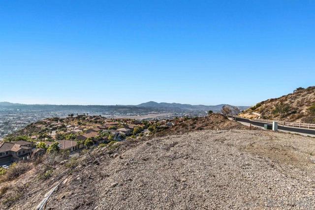 Rare view lot in the highly desirable Sky Ranch community of Santee! L – image 3
