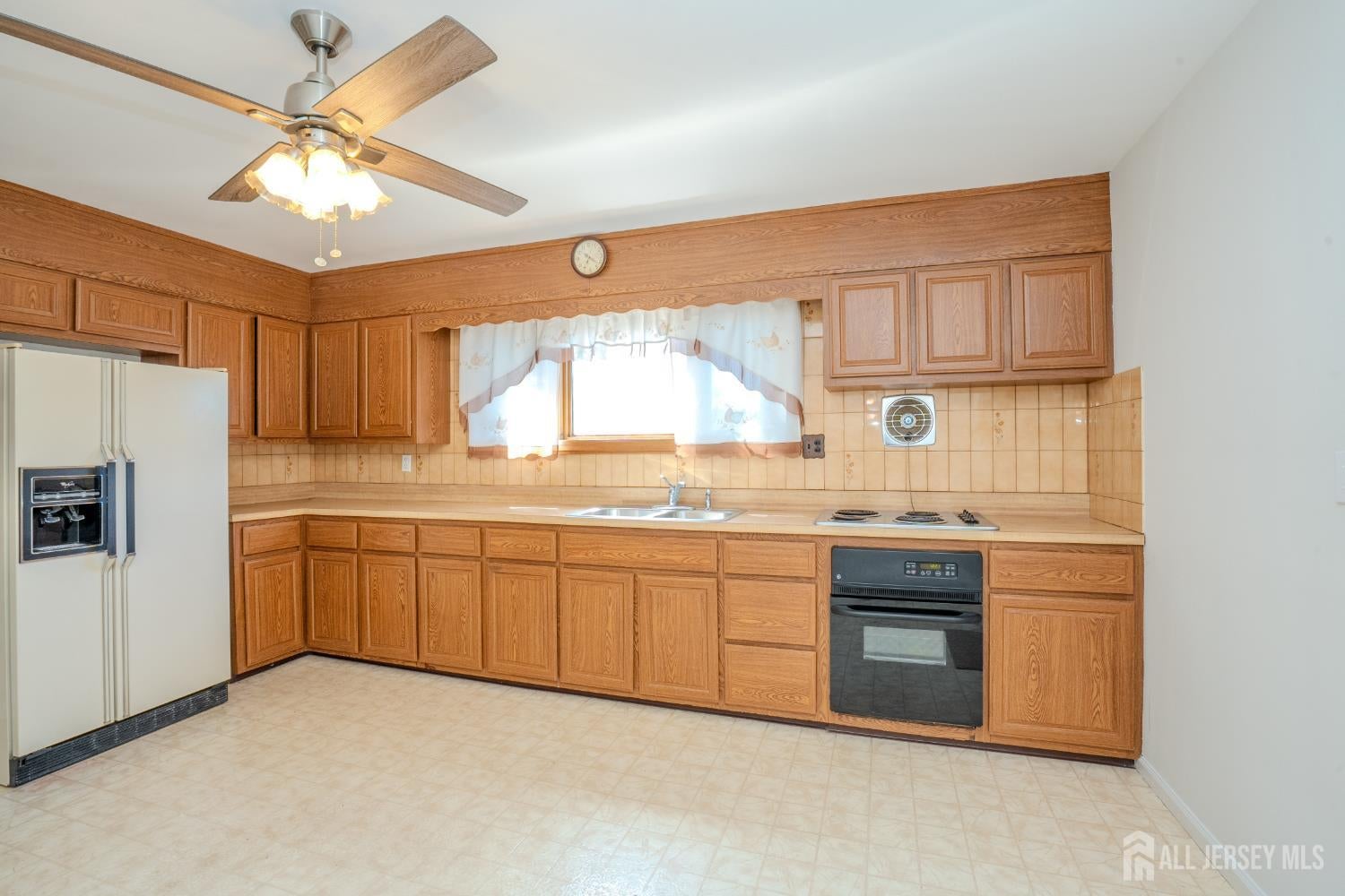 Welcome to 504 Plainfield Avenue, a charming Cape Cod home designed fo – image 6