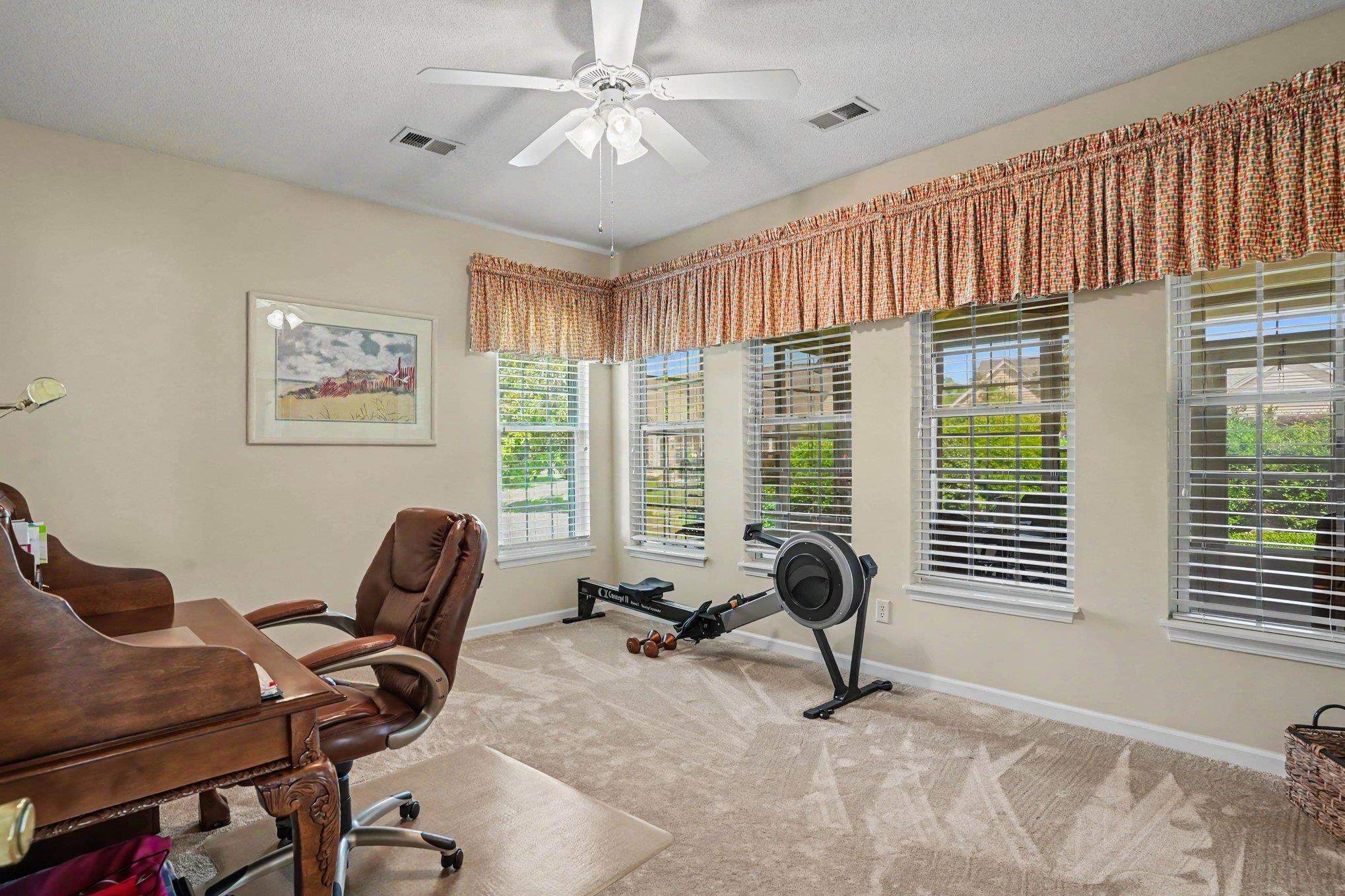 Do not miss this gorgeous updated 3 bed 2 bath single level home locat – image 20
