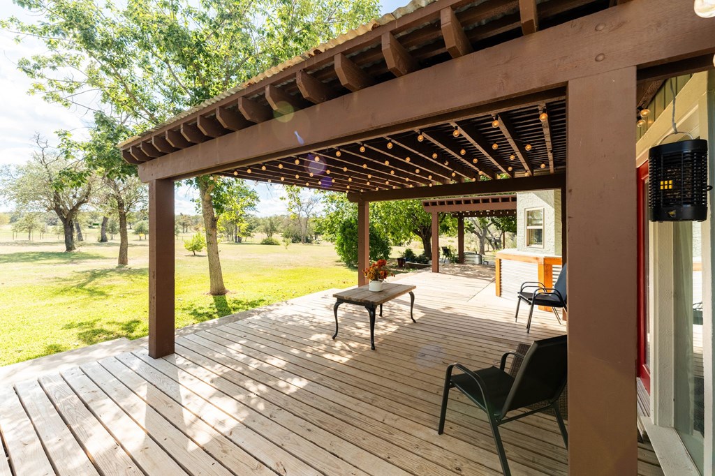 Unrestricted 3-acre property designed with homesteading & self-suffici – image 17