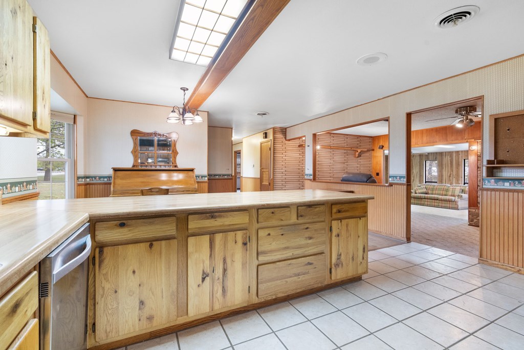1801 1801 N Llano St, Fredericksburg, Texas, 78624, USA, 3 Bedrooms Bedrooms, ,2 BathroomsBathrooms,Residential,For Sale,1801 N Llano St,104229