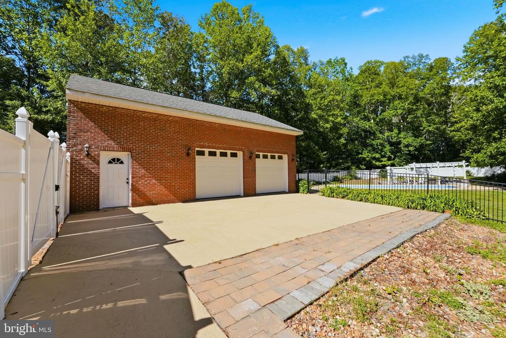 4145 4145 Running Quail Trail, Amissville, Virginia, 20106, USA, 3 Bedrooms Bedrooms, ,4 BathroomsBathrooms,Residential,For Sale,4145 Running Quail Trail,a0101371-3b9d-4316-80f8-affb95