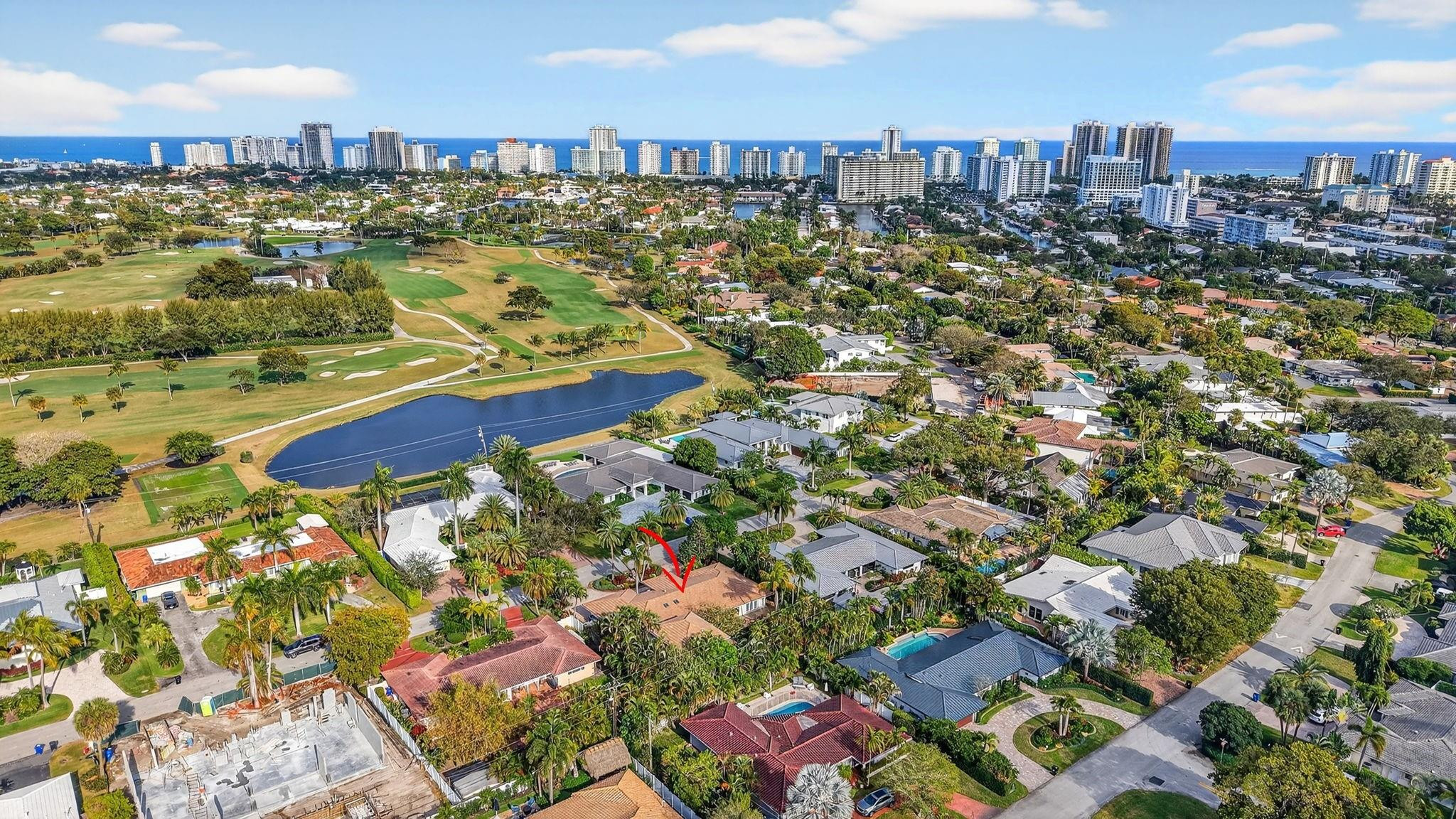 Rare & remarkable resort-style estate, set on an expansive lot in one – image 2