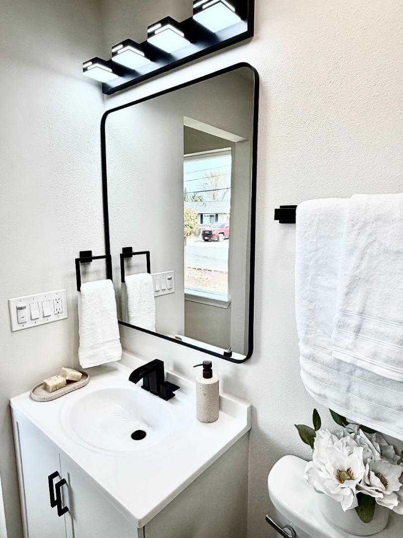 7579 7579 Burnham Way, Dublin, California, 94568, USA, 3 Bedrooms Bedrooms, ,2 BathroomsBathrooms,Residential,For Sale,7579 Burnham Way,47d0f610-0e9e-4e22-a365-a2afe5