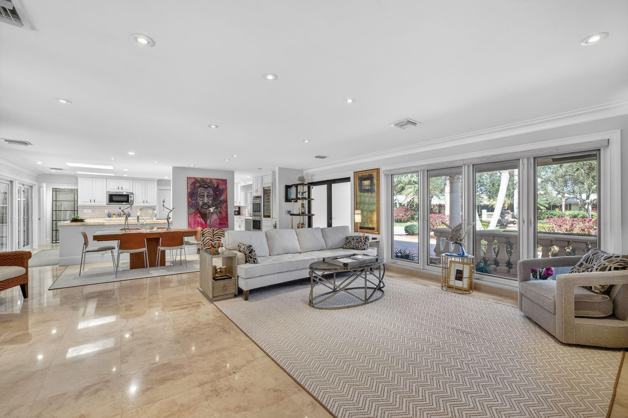 Rare & remarkable resort-style estate, set on an expansive lot in one – image 9
