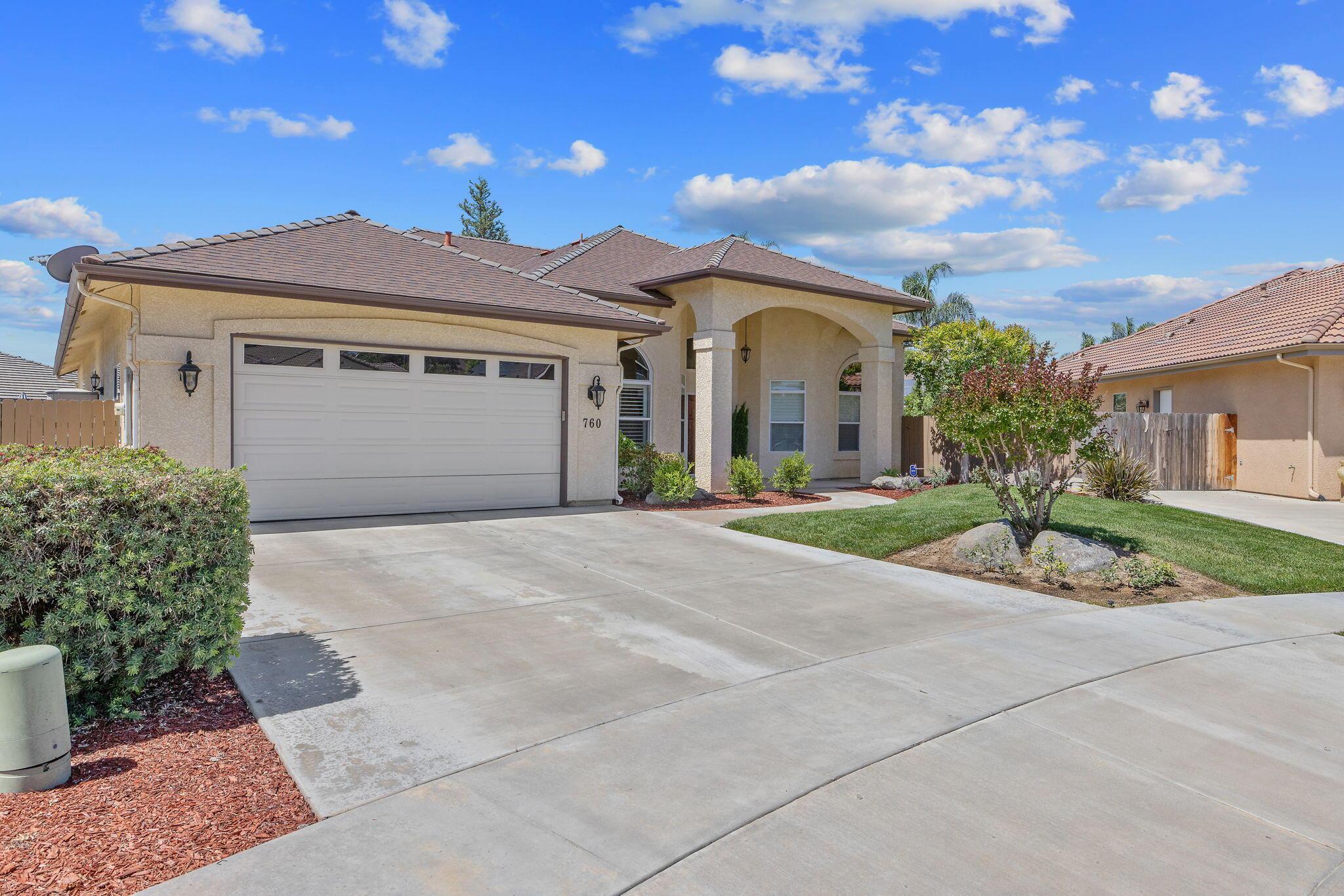 760 760 Saint James Court, Exeter, California, 93221, USA, 3 Bedrooms Bedrooms, ,4 BathroomsBathrooms,Residential,For Sale,760 Saint James Court,e3cd494e-647e-4b66-bdb7-b6c809