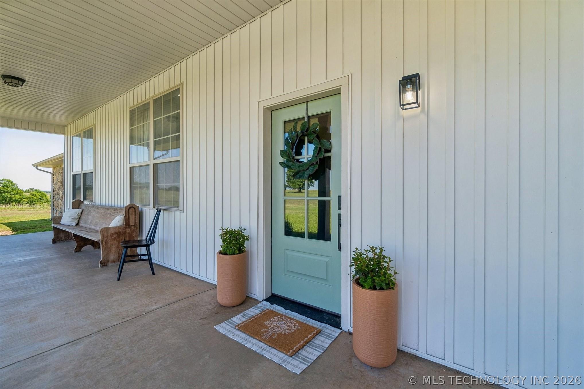 Country Luxury at Its Finest! Nestled on 18 breathtaking acres with pa – image 8