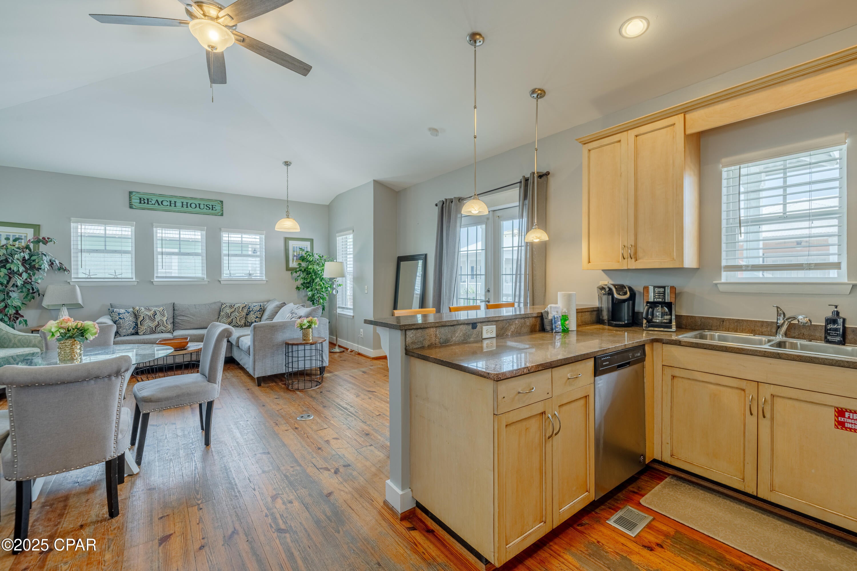 8410 8410 Thomas Drive #4, Panama City Beach, Florida, 32408, USA, 3 Bedrooms Bedrooms, ,3 BathroomsBathrooms,Residential,For Sale,8410 Thomas Drive #4,3431543e-7a5e-4c77-9e52-c68cfa