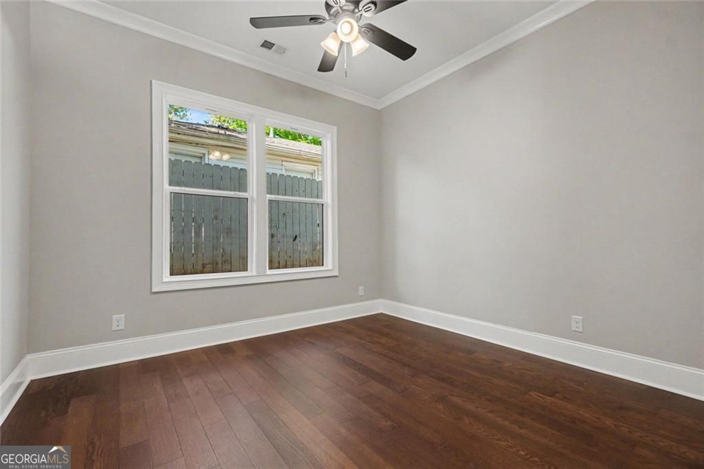 Welcome to this beautifully designed two-story home conveniently locat – image 10