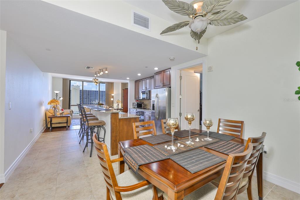 331 331 Cleveland St # 702, Clearwater, Florida, 33755, USA, 2 Bedrooms Bedrooms, ,2 BathroomsBathrooms,Residential,For Sale,331 Cleveland St # 702,TB8520869