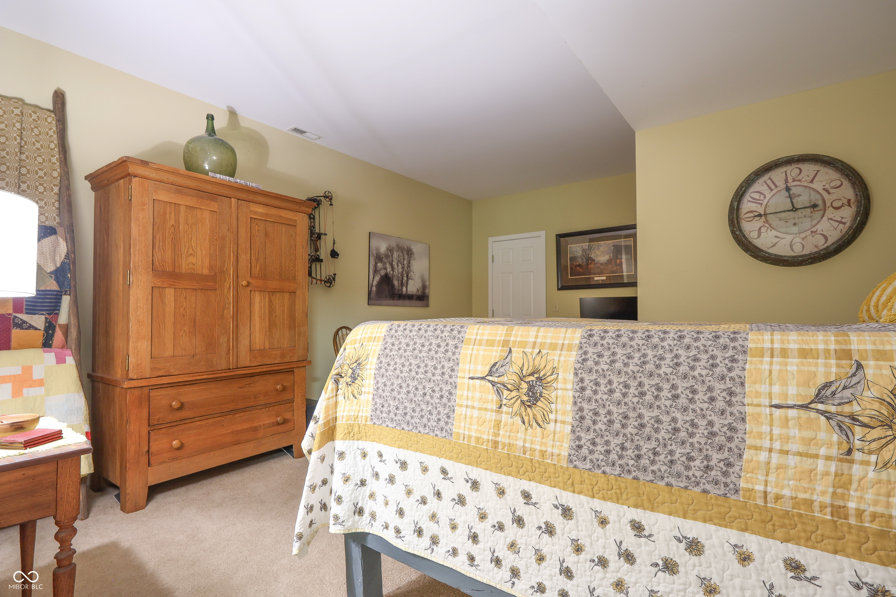 Custom red oak timber-frame home with Lake Monroe views, located in Sa – image 47