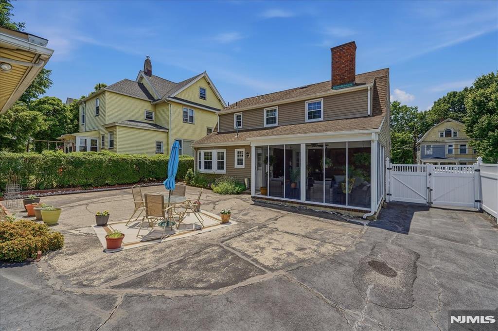 85 85 Stewart, Kearny, New Jersey, 07032, USA, 3 Bedrooms Bedrooms, ,3 BathroomsBathrooms,Residential,For Sale,85 Stewart,26021909