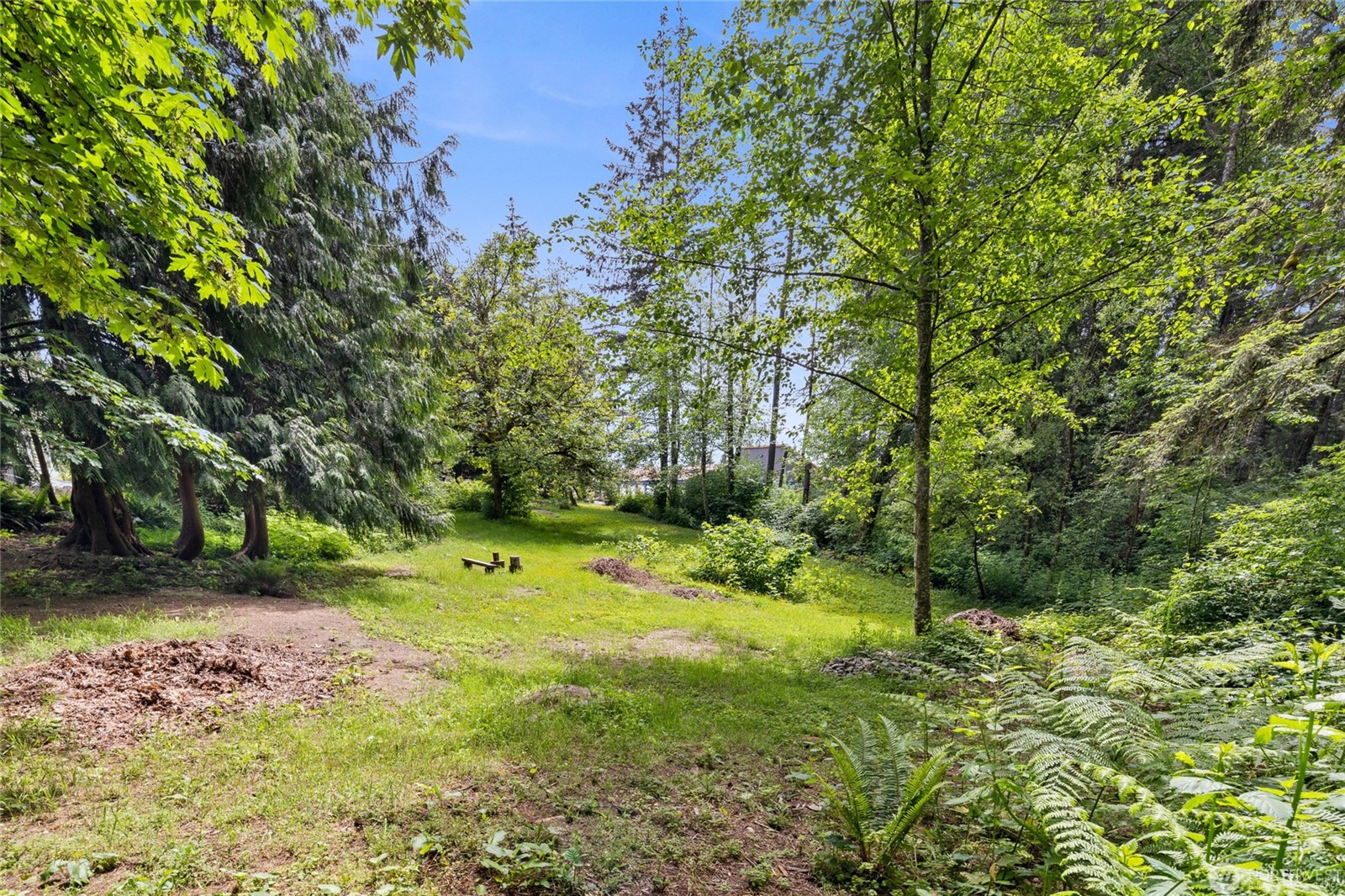 Rare opportunity to enjoy space, flexibility, and income potential on – image 37
