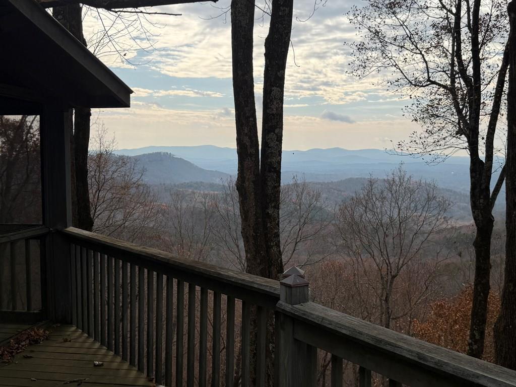 Spectacular “Top of the Mountain” Long-Range Views showcases Several M – image 18