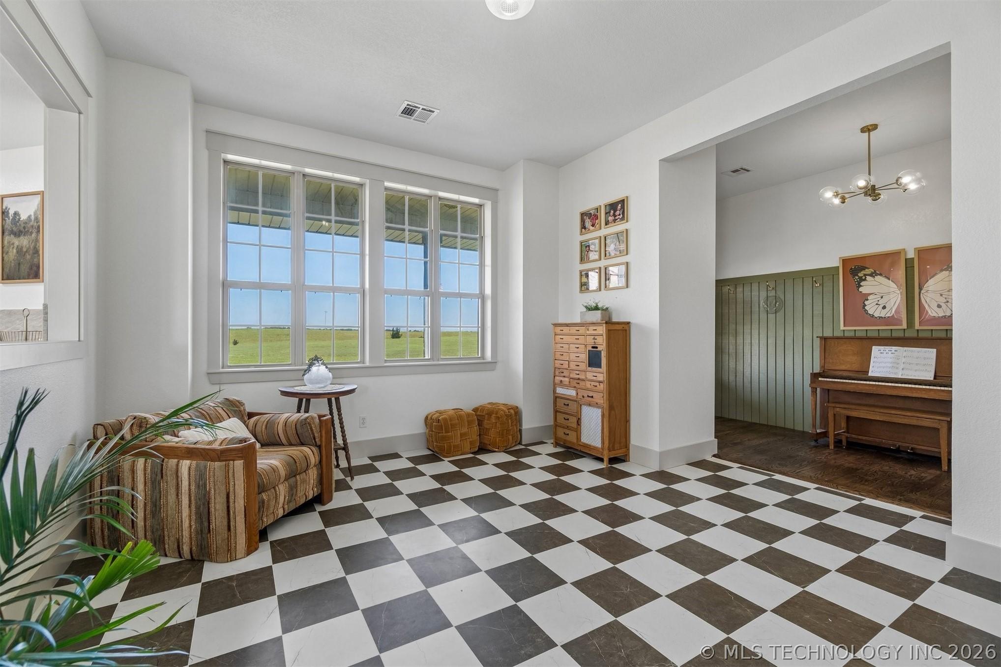 Country Luxury at Its Finest! Nestled on 18 breathtaking acres with pa – image 18