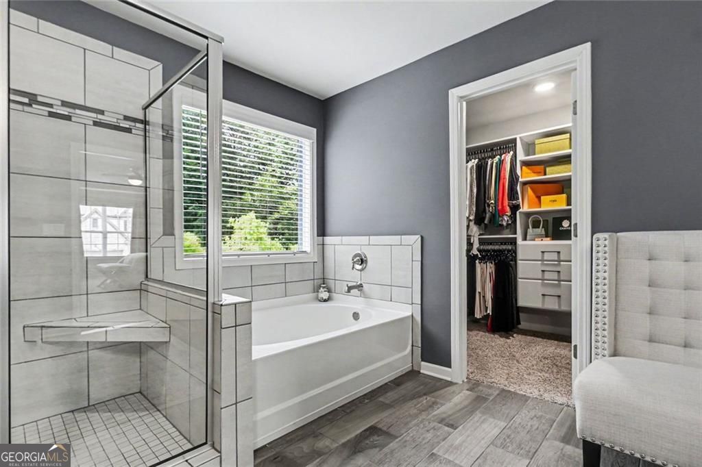 Why wait months for new construction when you can move right into a be – image 22