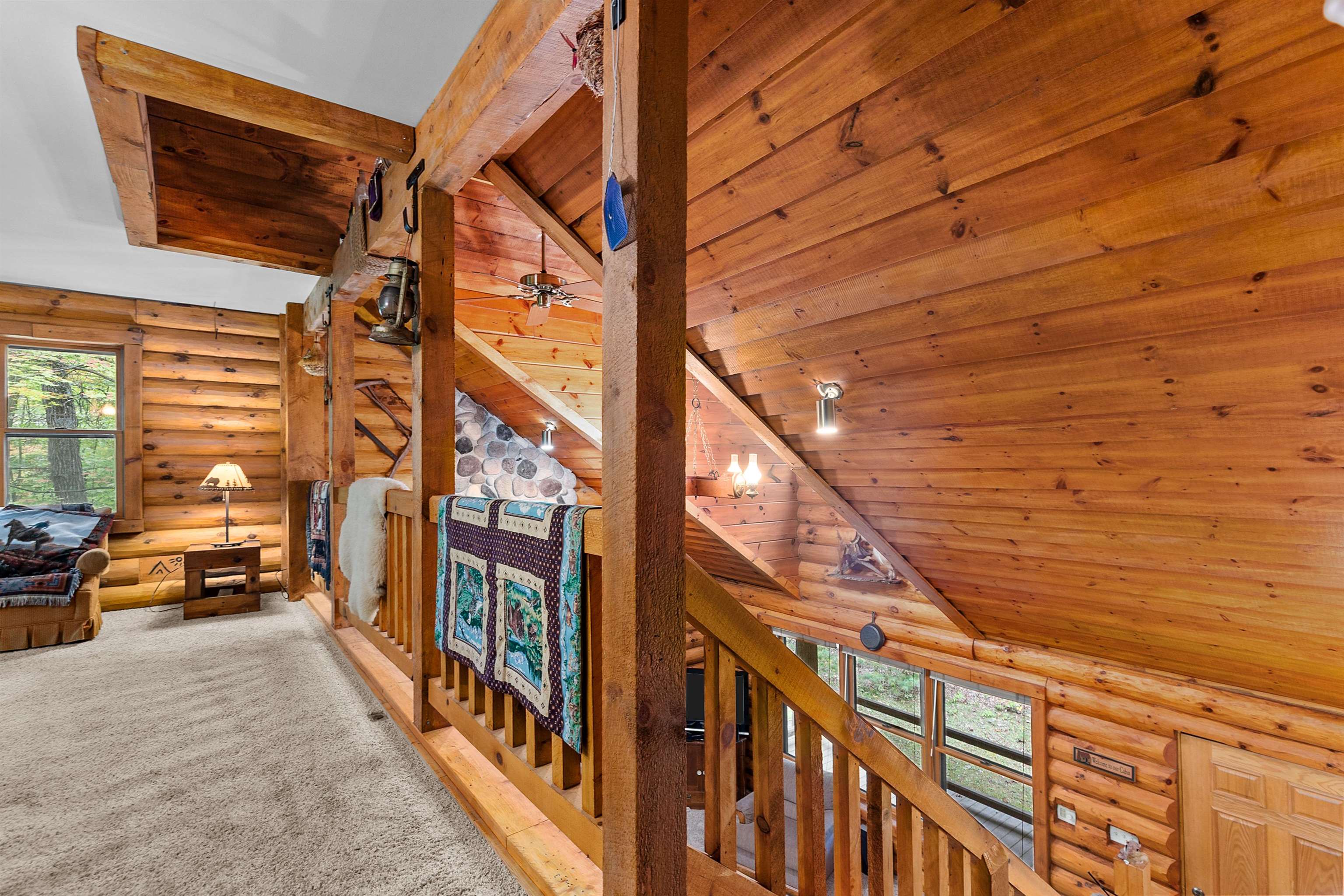 Experience the best of Legend Lake in this charming 1.5-story cottage. – image 24